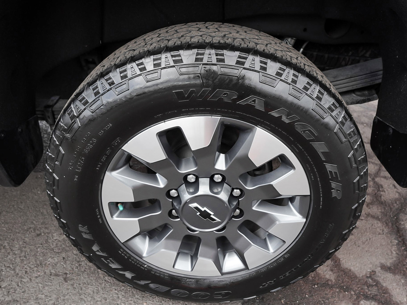 Used 2021 Chevrolet Silverado 2500 LTZ w/ Carhartt Edition AWD/4WD image 7