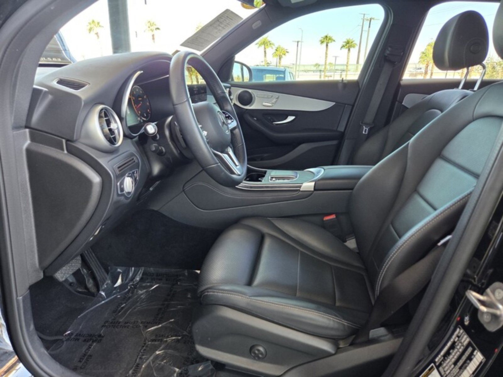 Used 2021 Mercedes-Benz GLC 300 4MATIC image 13