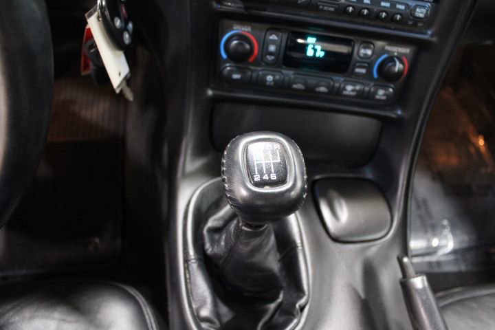 Used 2002 Chevrolet Corvette Z06 w/ Memory Pkg RWD image 22