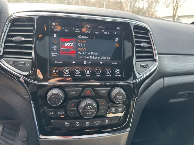 Used 2021 Jeep Grand Cherokee Laredo X image 20