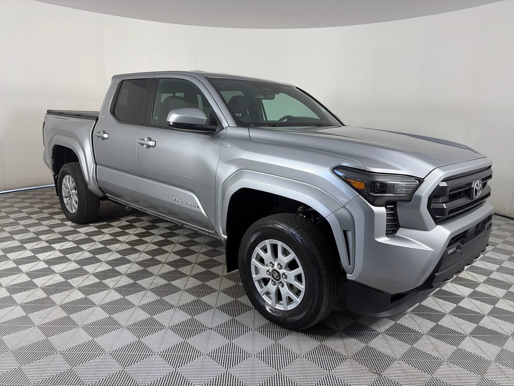 Used 2024 Toyota Tacoma SR5 AWD/4WD image 1