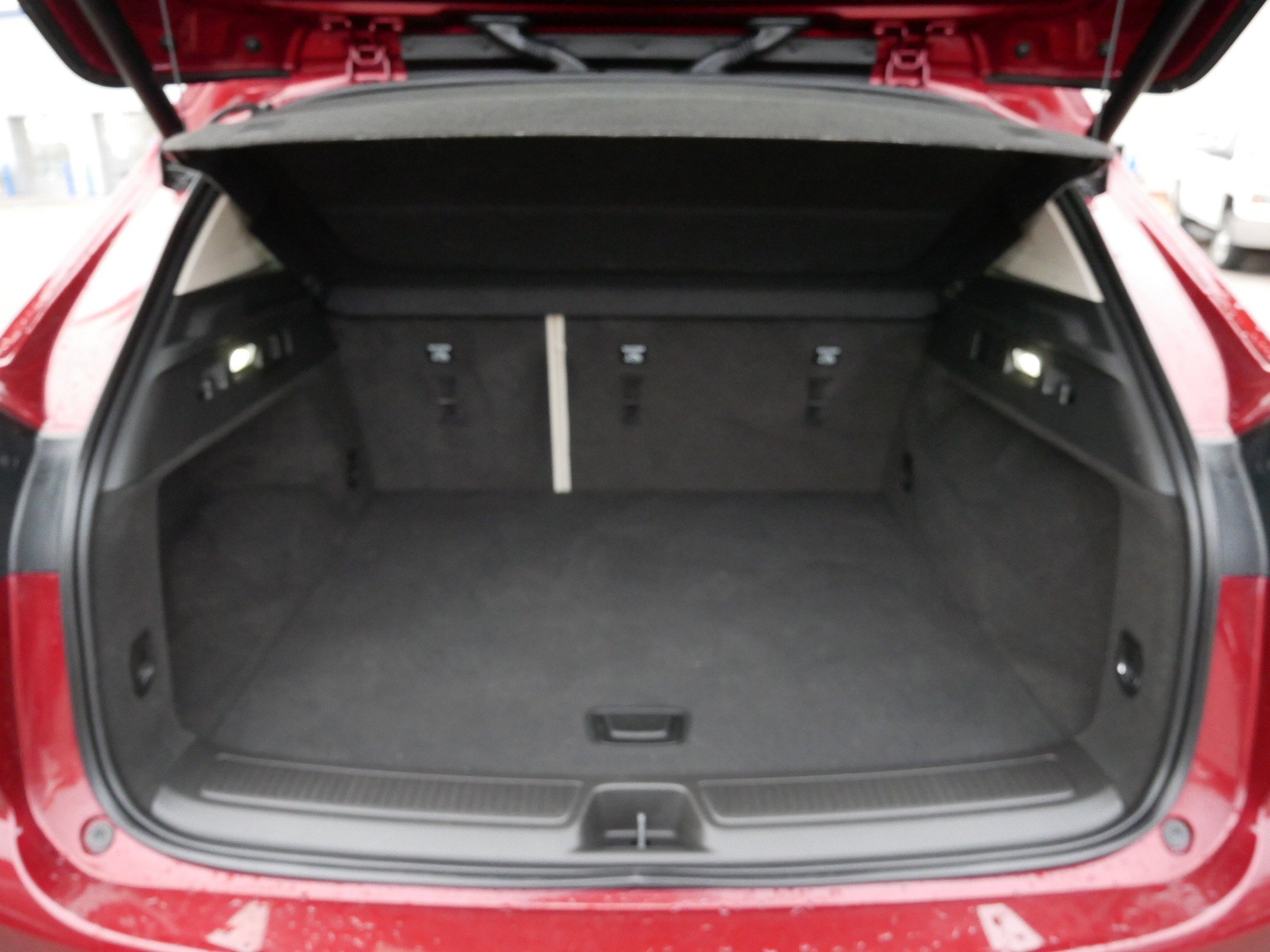 Used 2023 Buick Envision Avenir image 18