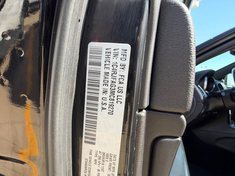 Used 2021 Jeep Grand Cherokee Laredo X image 22