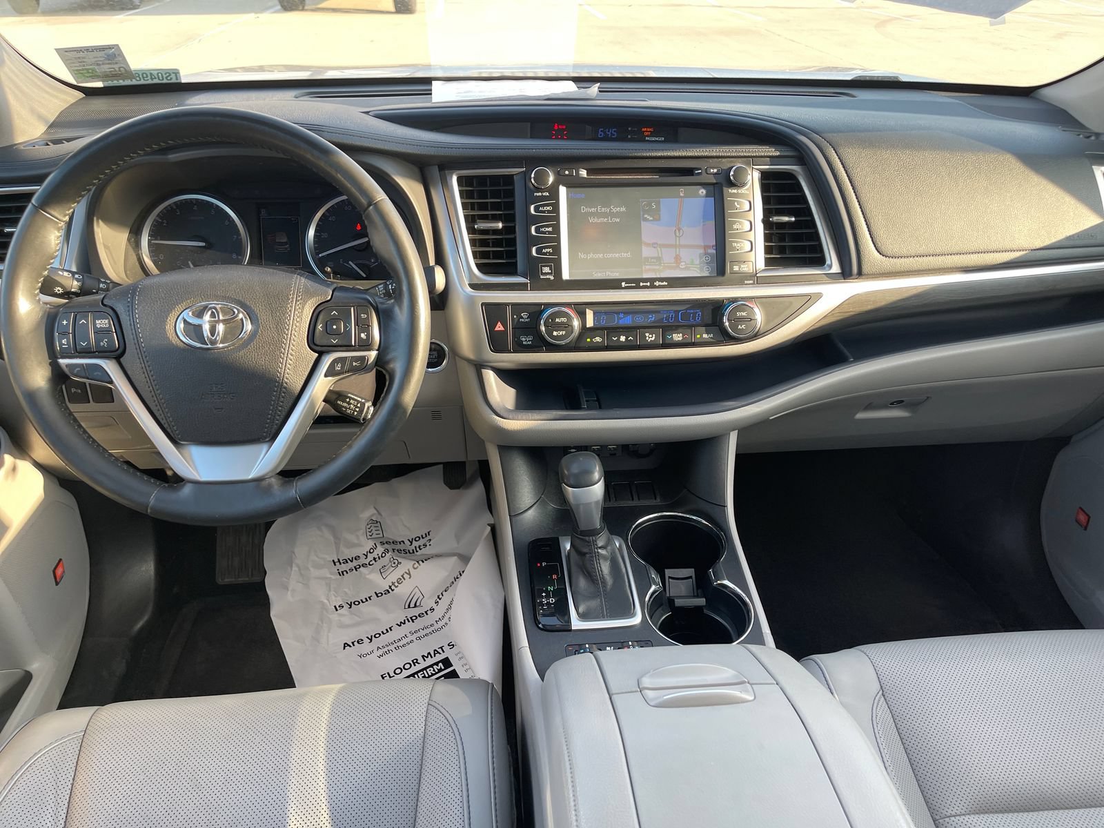 Used 2019 Toyota Highlander Limited Platinum FWD image 15