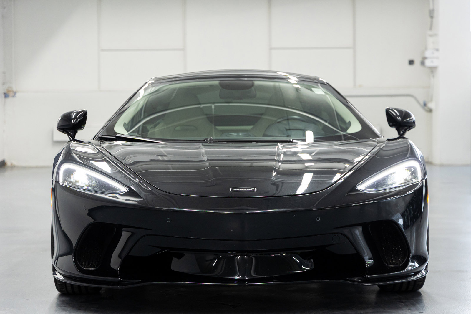 Used 2020 McLaren GT image 8