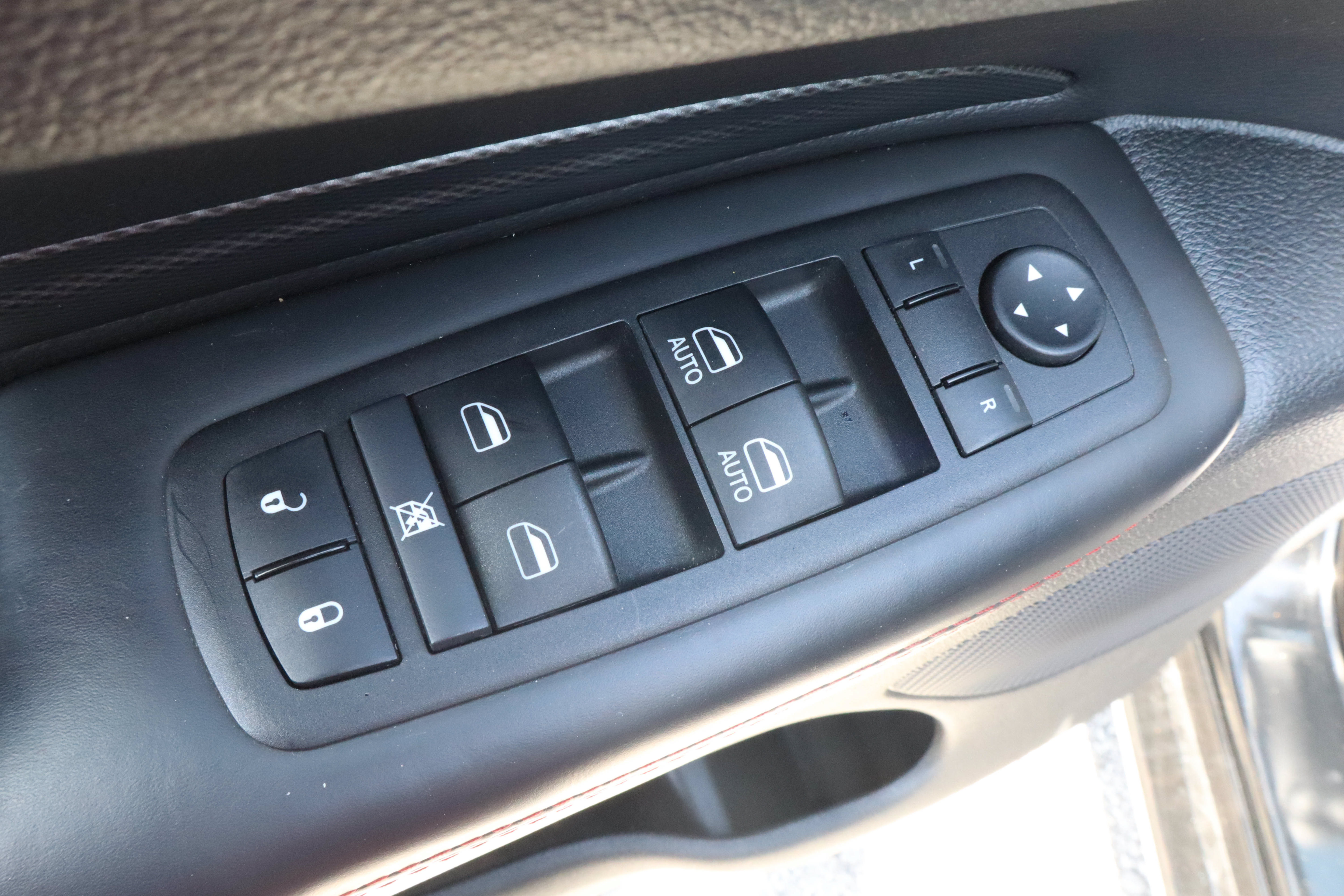 Used 2024 Dodge Durango GT AWD/4WD image 16