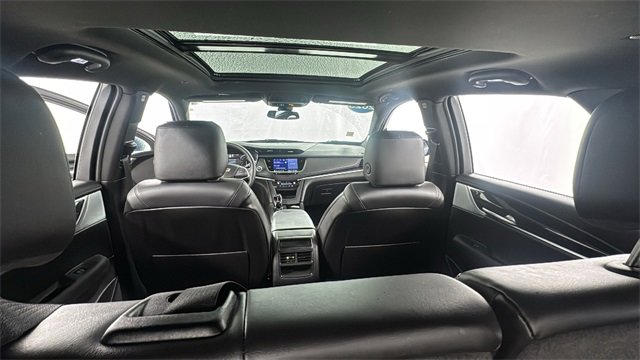 Used 2025 Cadillac XT5 Premium Luxury image 18