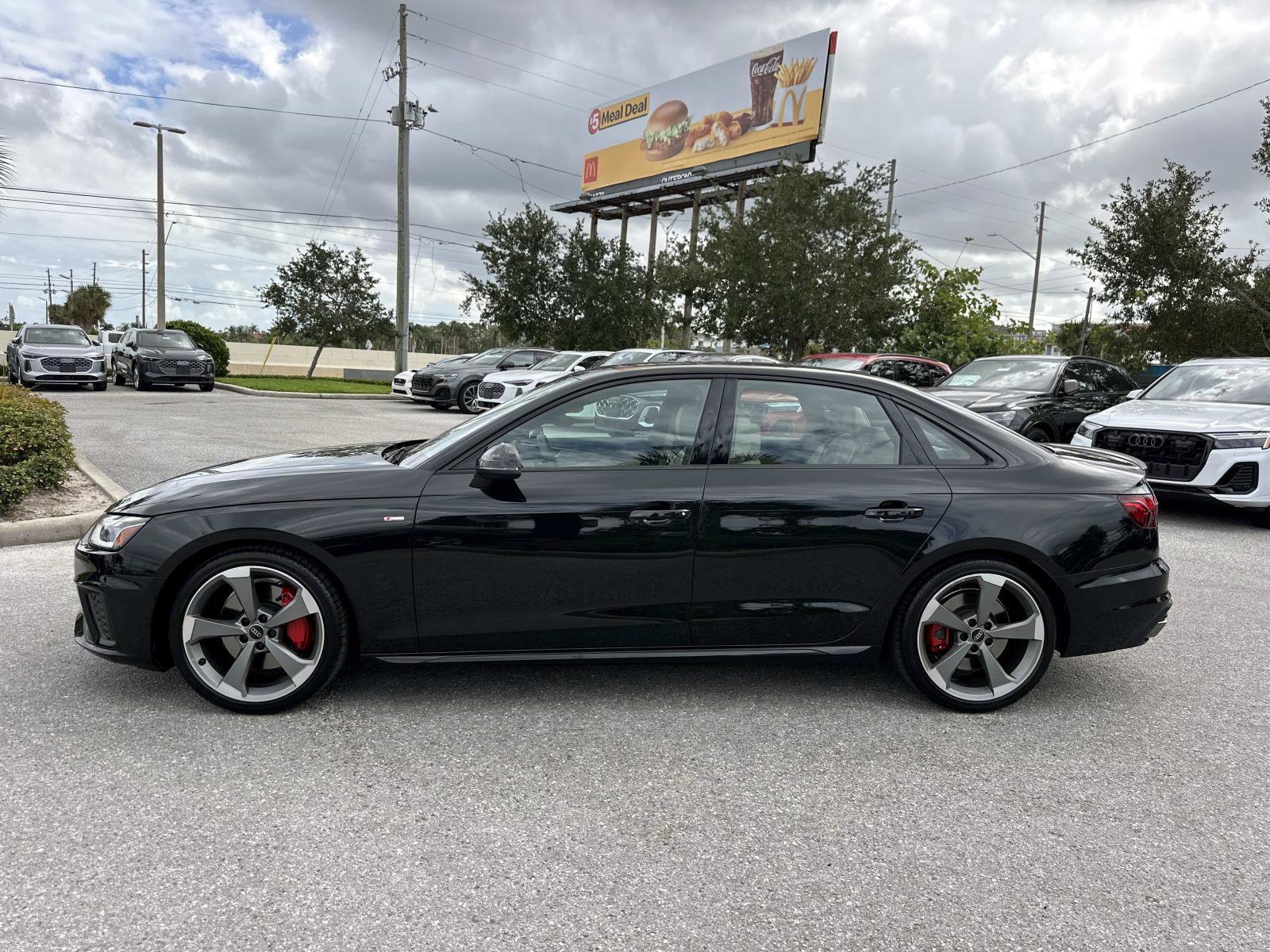 Used 2024 Audi A4 2.0T Premium Plus w/ Premium Plus Package image 3