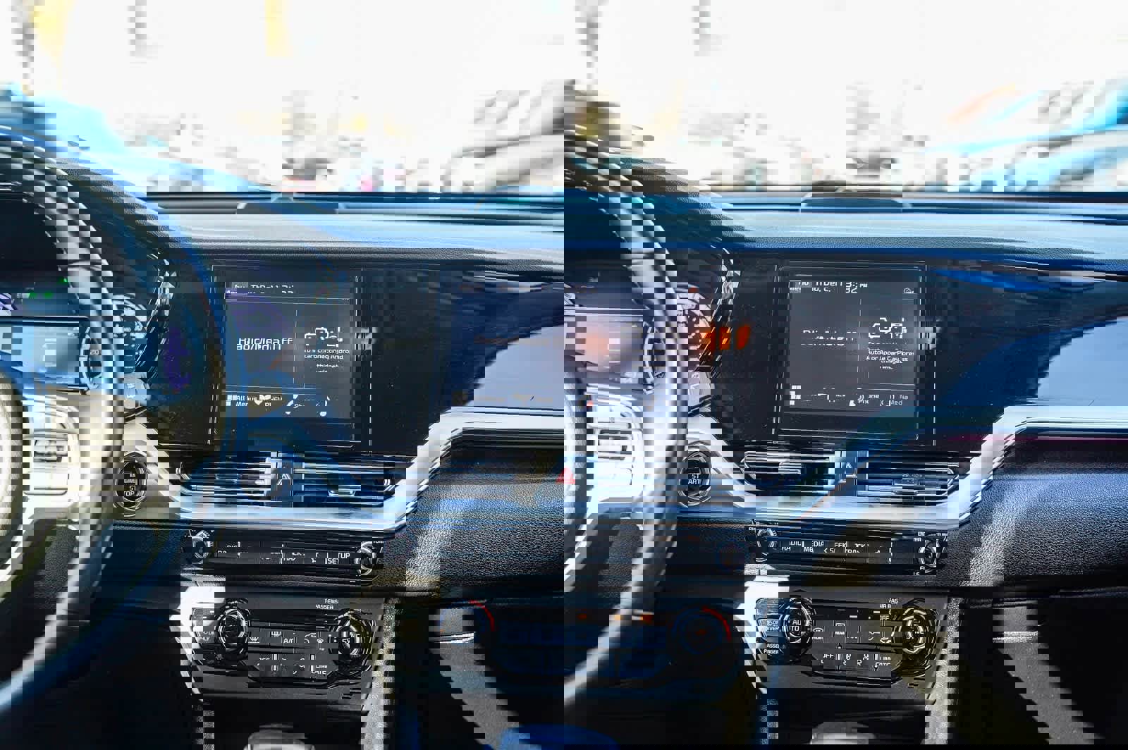 Used 2021 Kia Niro LXS image 13