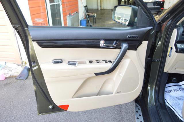 Used 2013 Kia Sorento EX w/ Premium Plus Pkg image 34