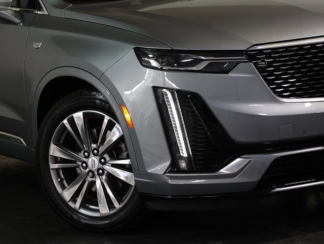 Used 2023 Cadillac XT6 Premium Luxury w/ LPO, Floor Liner Package AWD/4WD image 8