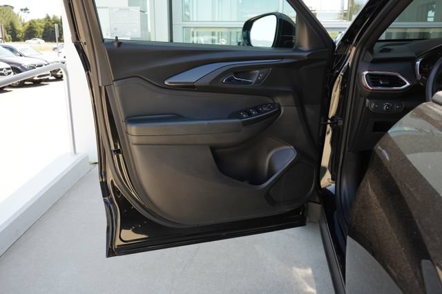 Used 2022 Chevrolet TrailBlazer RS FWD image 16