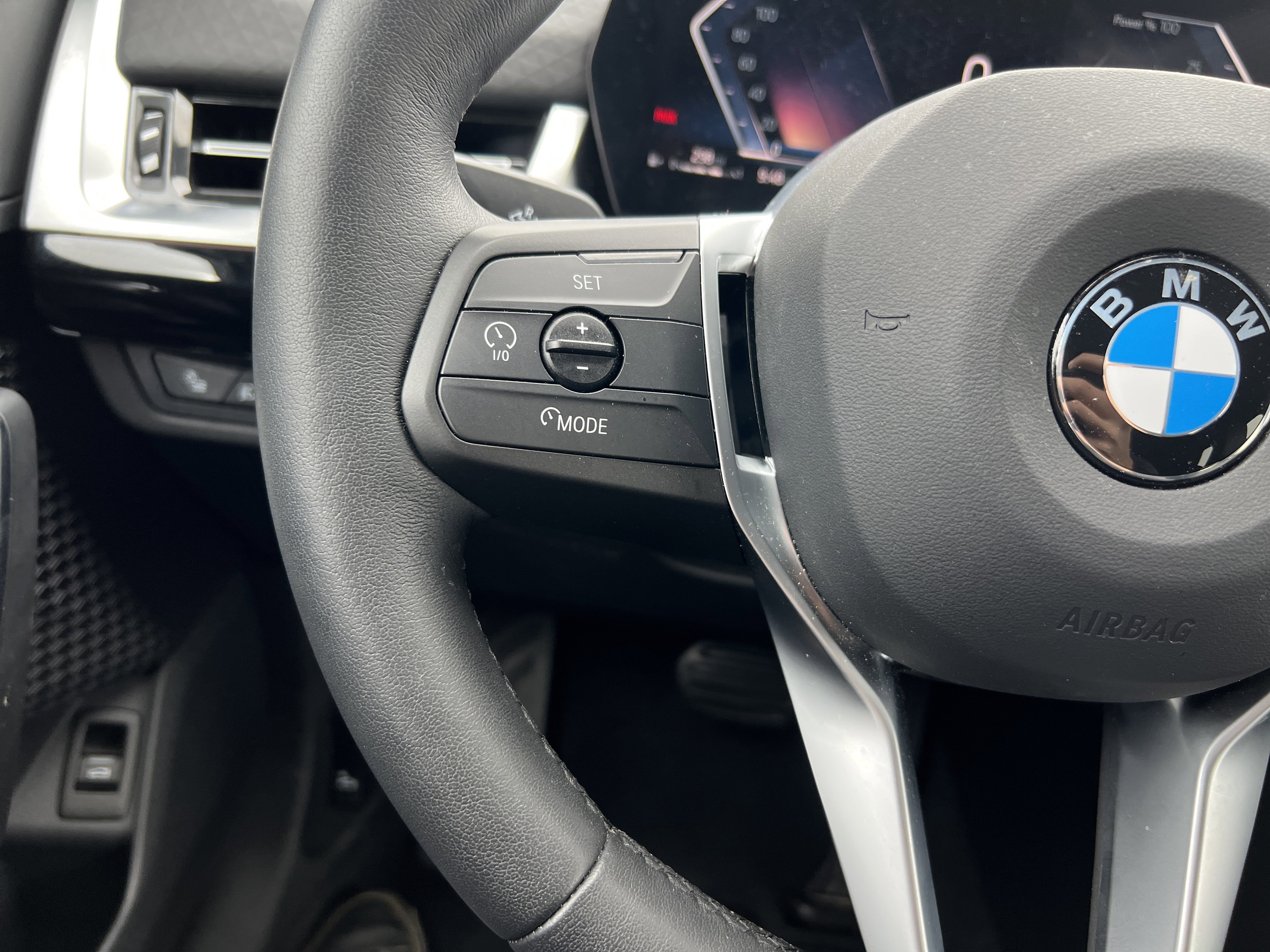 Certified 2025 BMW X2 xDrive28i AWD/4WD image 19