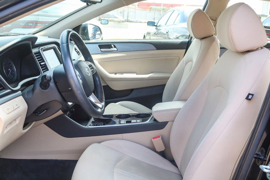 Used 2018 Hyundai Sonata SEL w/ Tech Package 02 image 18