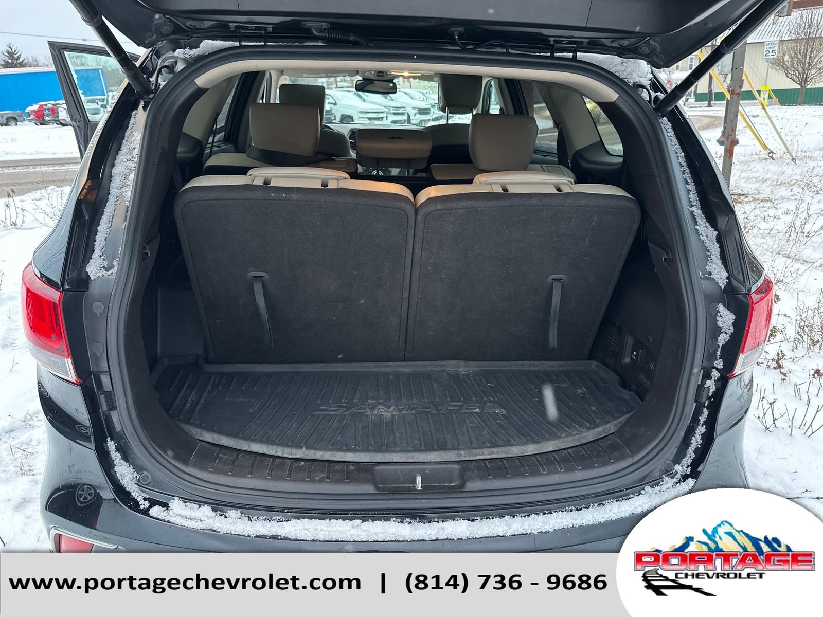 Used 2017 Hyundai Santa Fe SE image 27