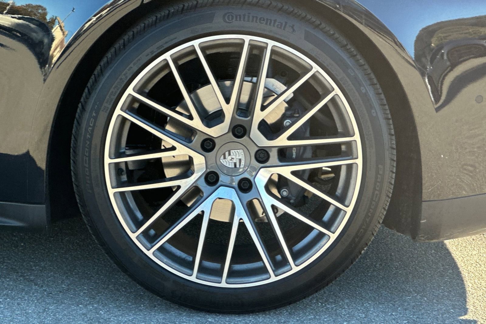 Used 2024 Porsche Panamera image 44