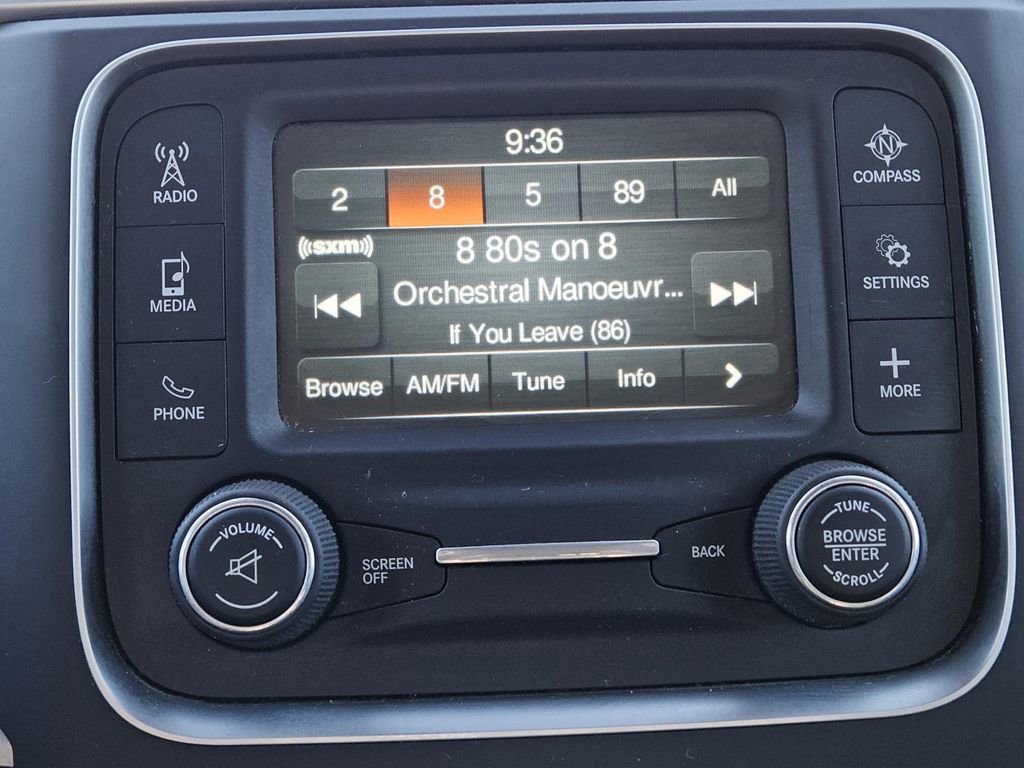 Used 2020 RAM 1500 Classic SLT image 12