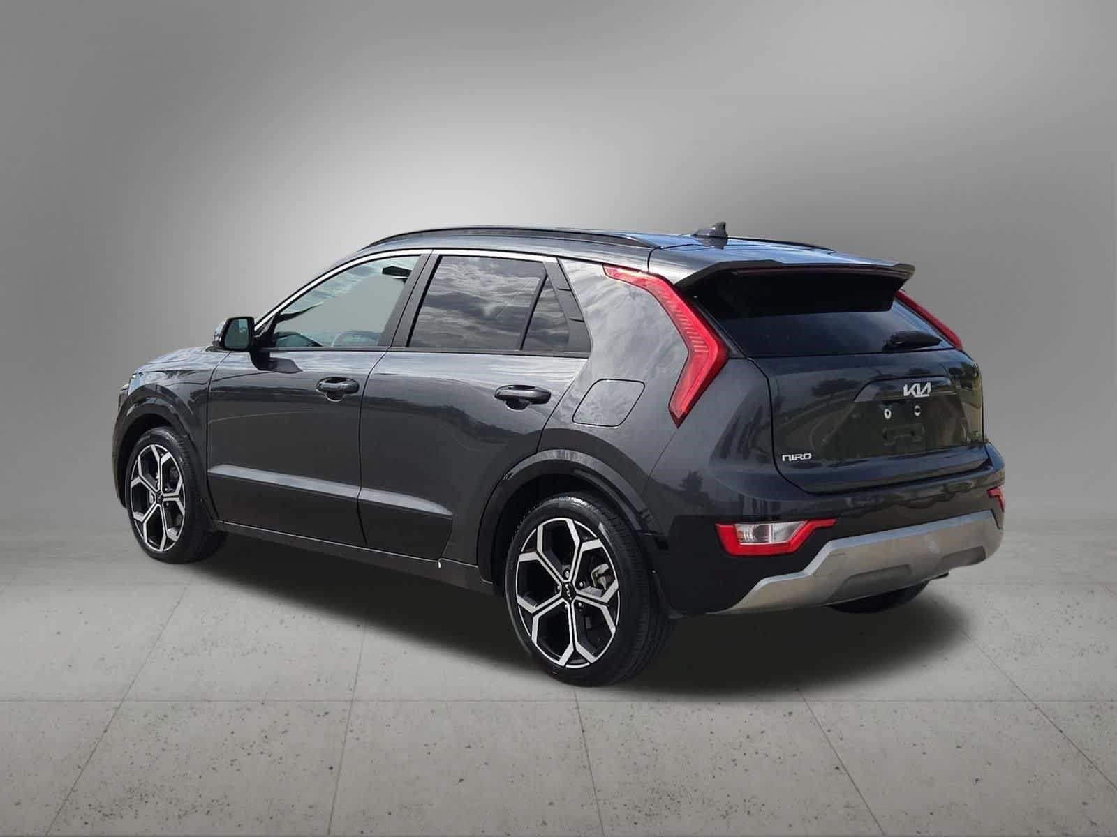 Certified 2024 Kia Niro EX Touring FWD image 4