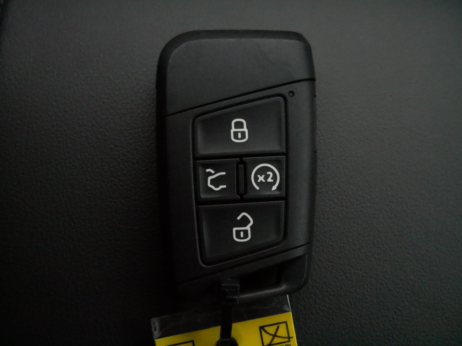 Used 2023 Volkswagen Arteon SEL Premium image 31