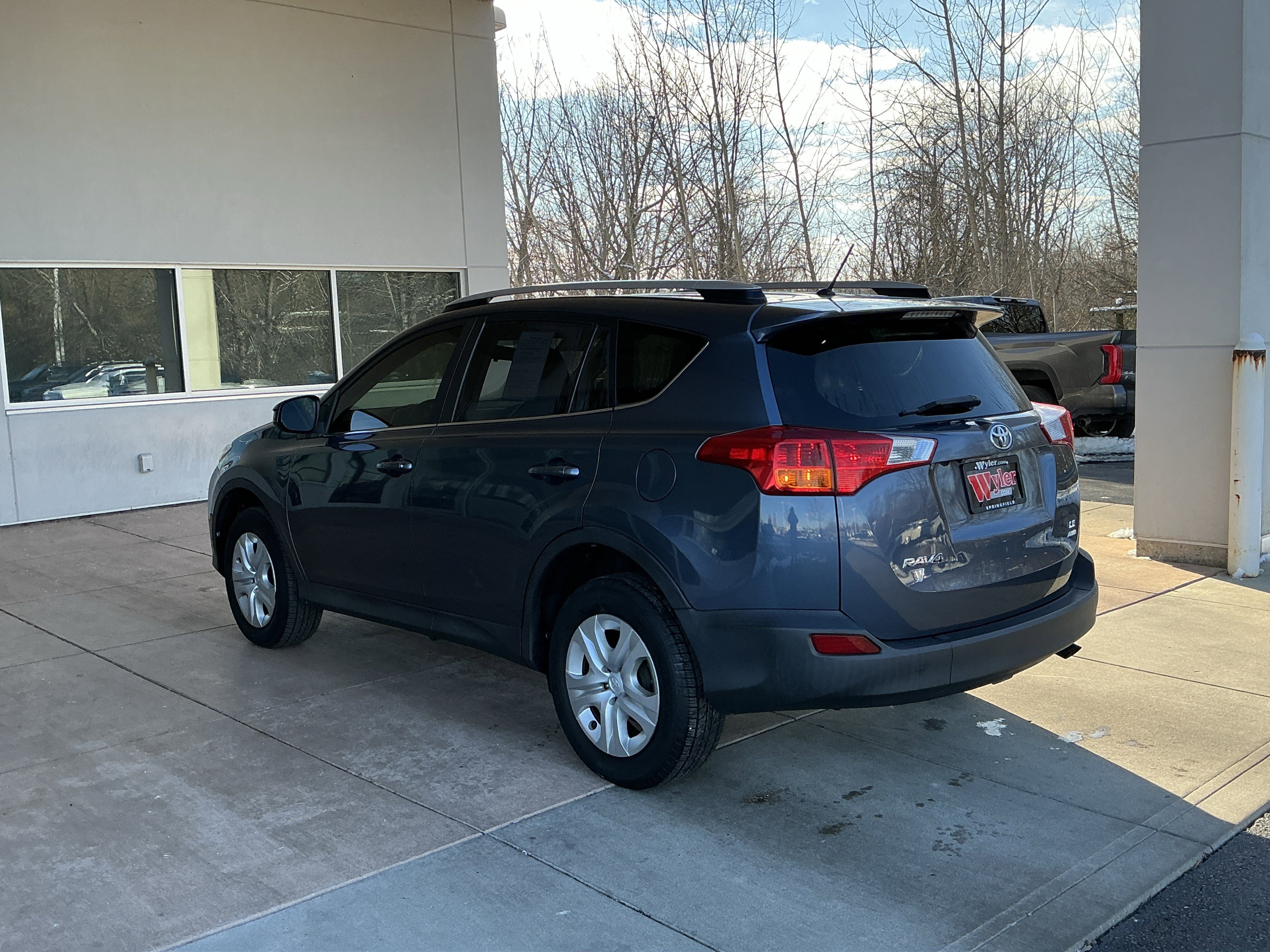 Used 2014 Toyota RAV4 LE image 20