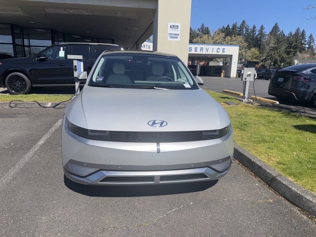 Used 2023 Hyundai Ioniq 5 Limited image 2