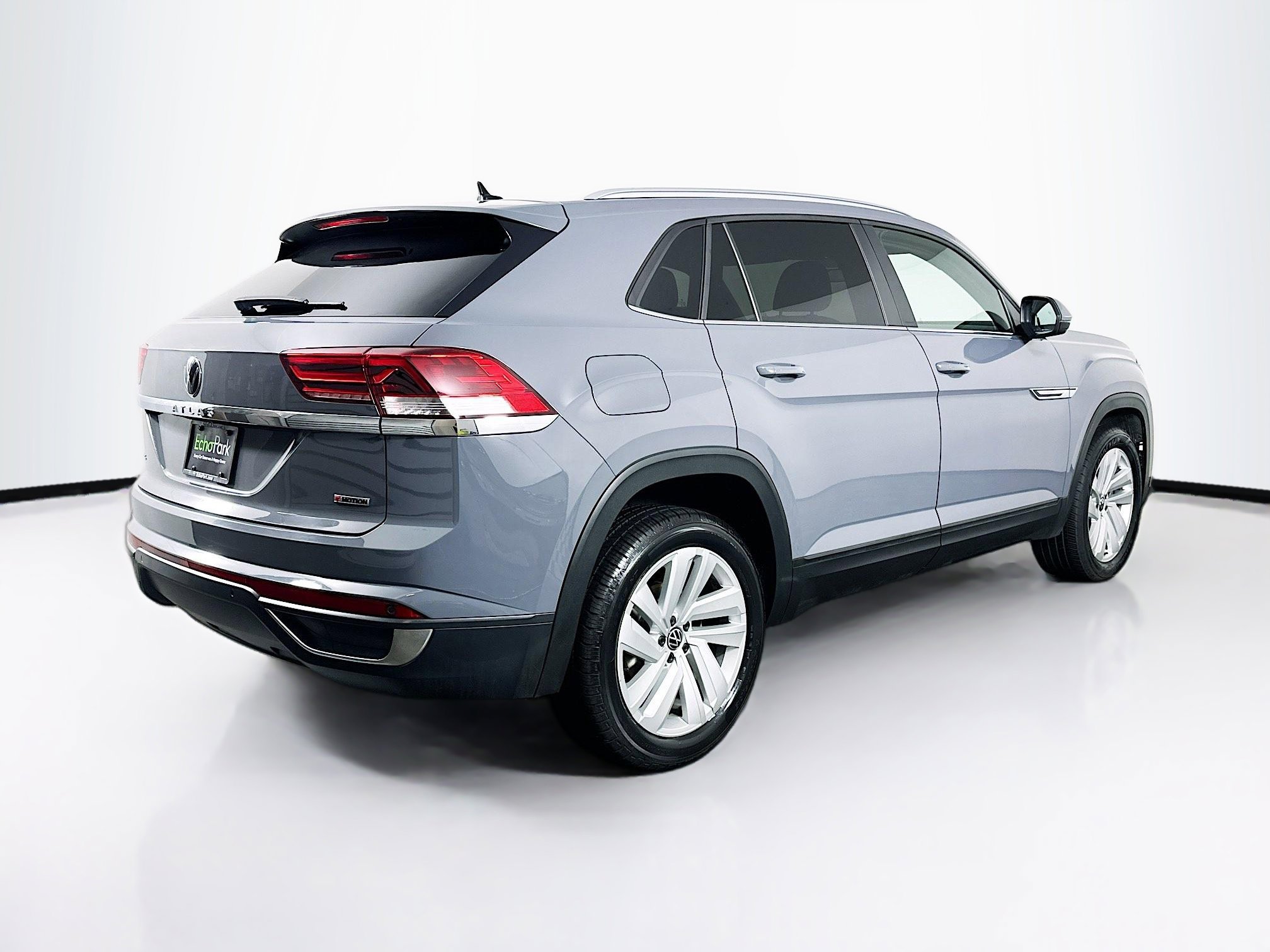 Used 2021 Volkswagen Atlas Cross Sport SE w/ Panoramic Sunroof Package image 9