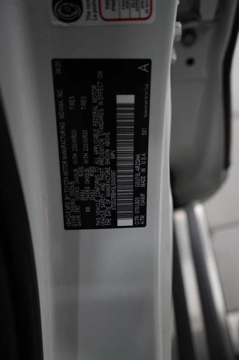 Used 2020 Toyota Highlander Limited image 22