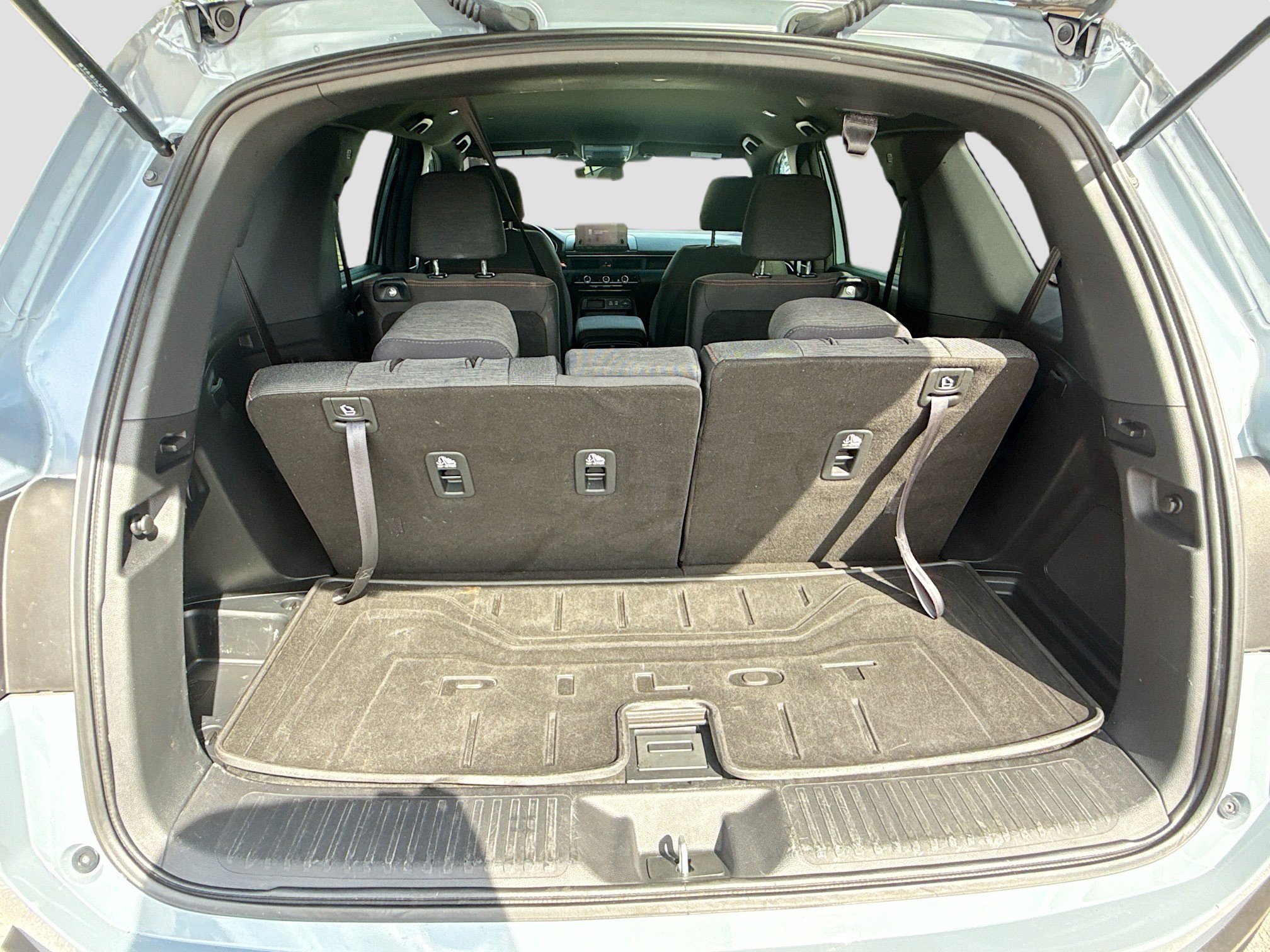 Used 2023 Honda Pilot Sport image 25