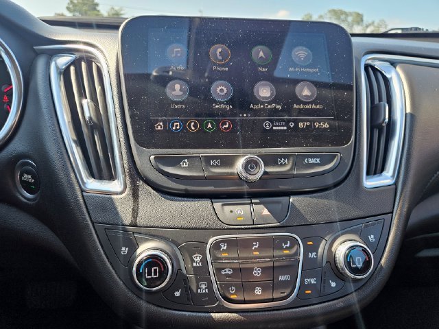 Used 2024 Chevrolet Malibu LT FWD image 18