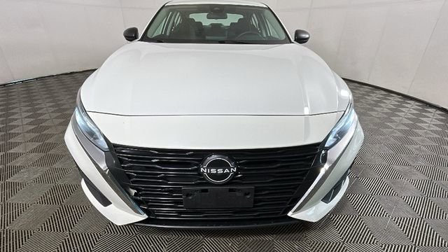 Used 2024 Nissan Altima 2.5 S AWD/4WD image 8