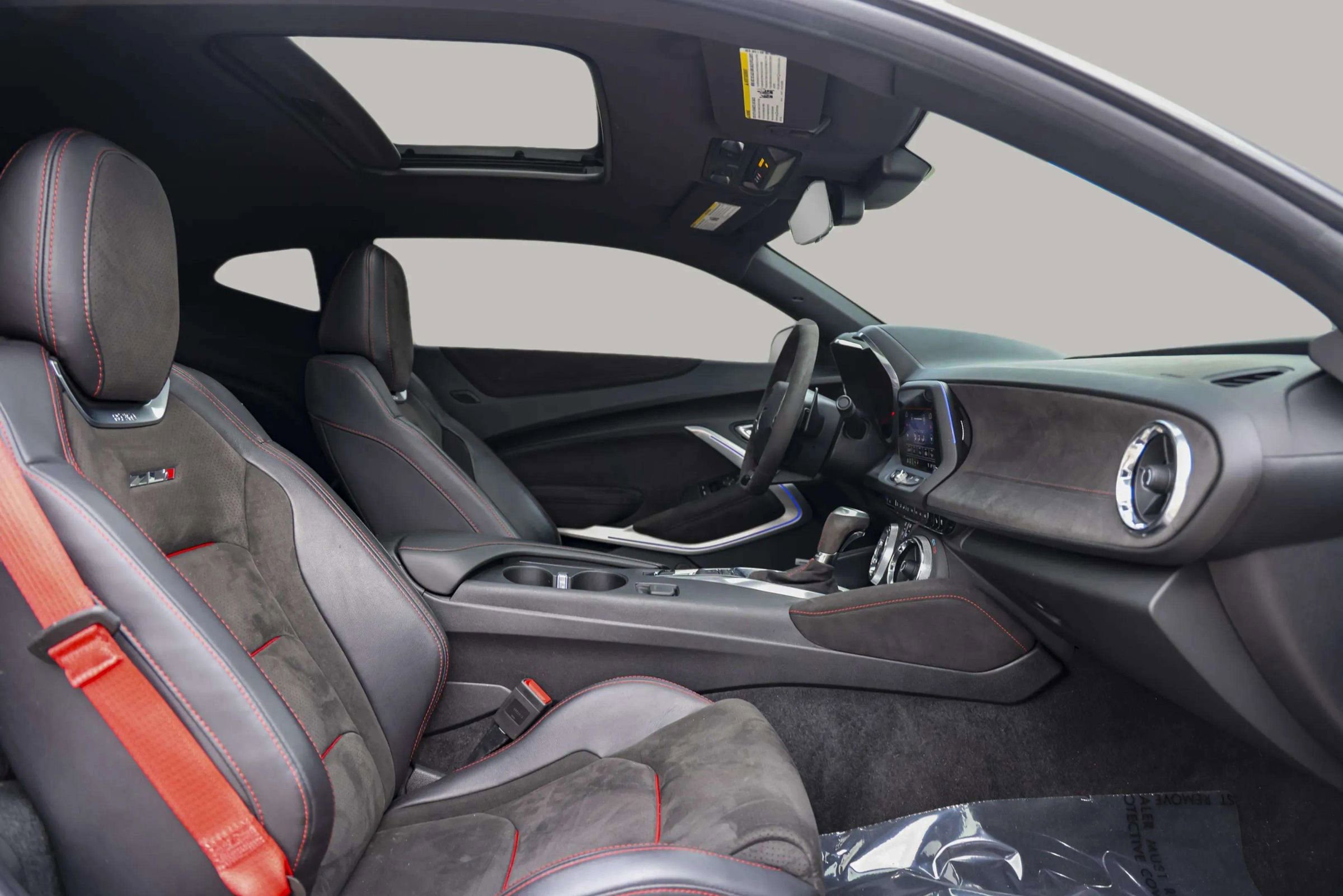 Used 2019 Chevrolet Camaro ZL1 image 32