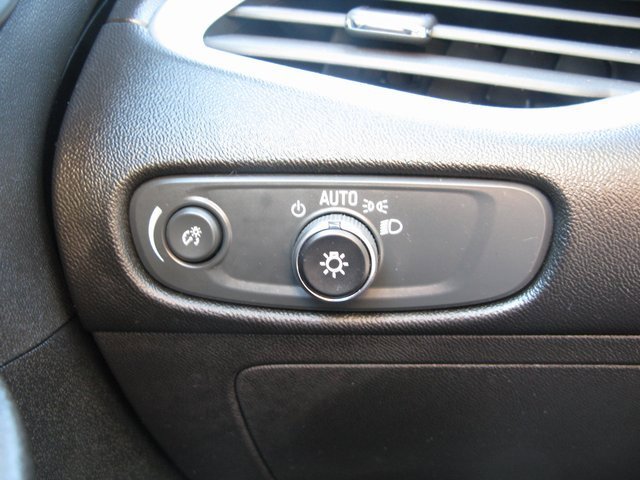 Used 2024 Chevrolet Malibu LT image 15
