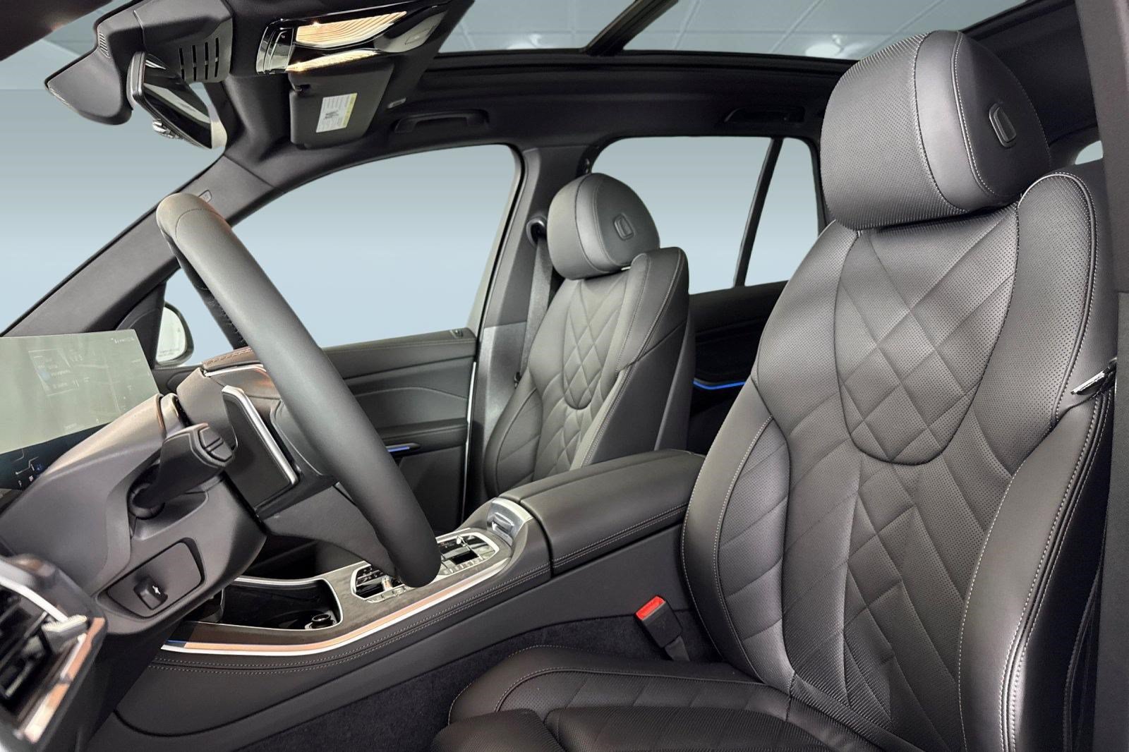 New 2026 BMW X5 xDrive50e AWD/4WD image 5