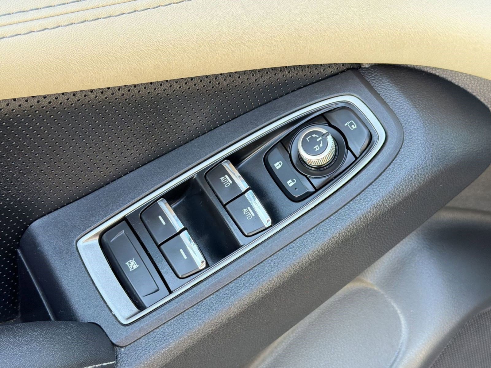 Used 2022 Subaru Ascent Touring AWD/4WD image 23