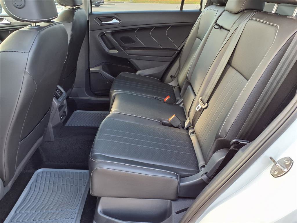 Used 2024 Volkswagen Tiguan Wolfsburg Edition image 27