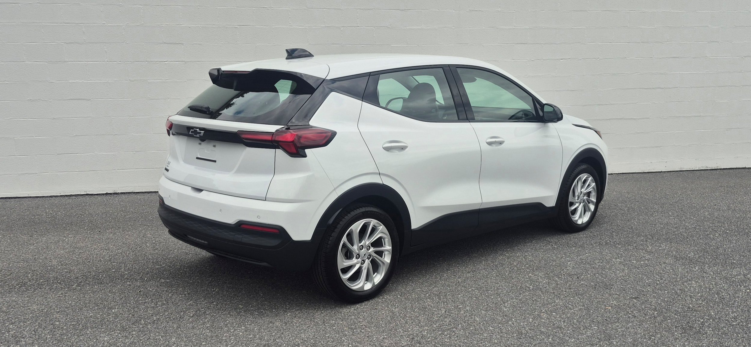 New 2027 Chevrolet Bolt LT FWD image 14