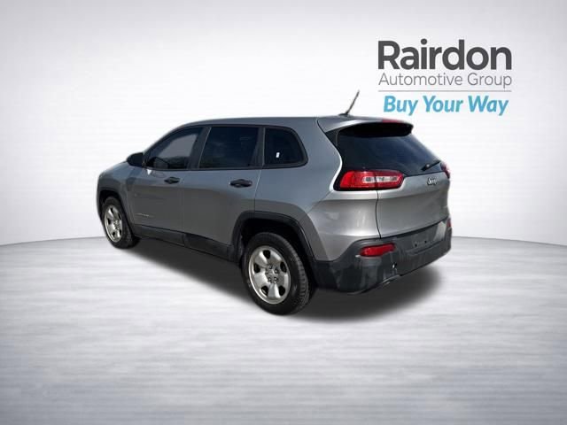 Used 2017 Jeep Cherokee Sport FWD image 5