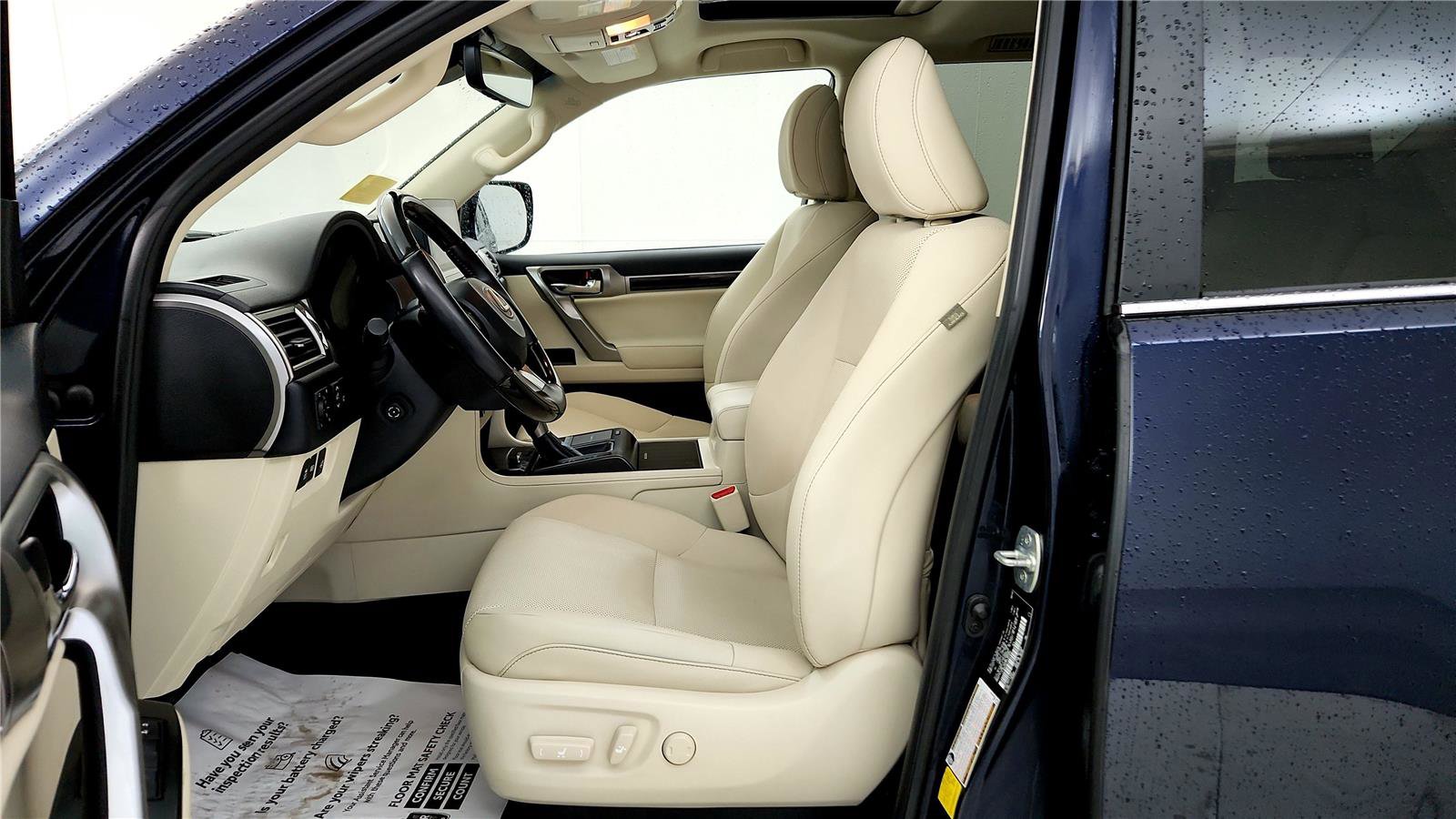 Used 2023 Lexus GX 460 Premium w/ Premium Package image 25