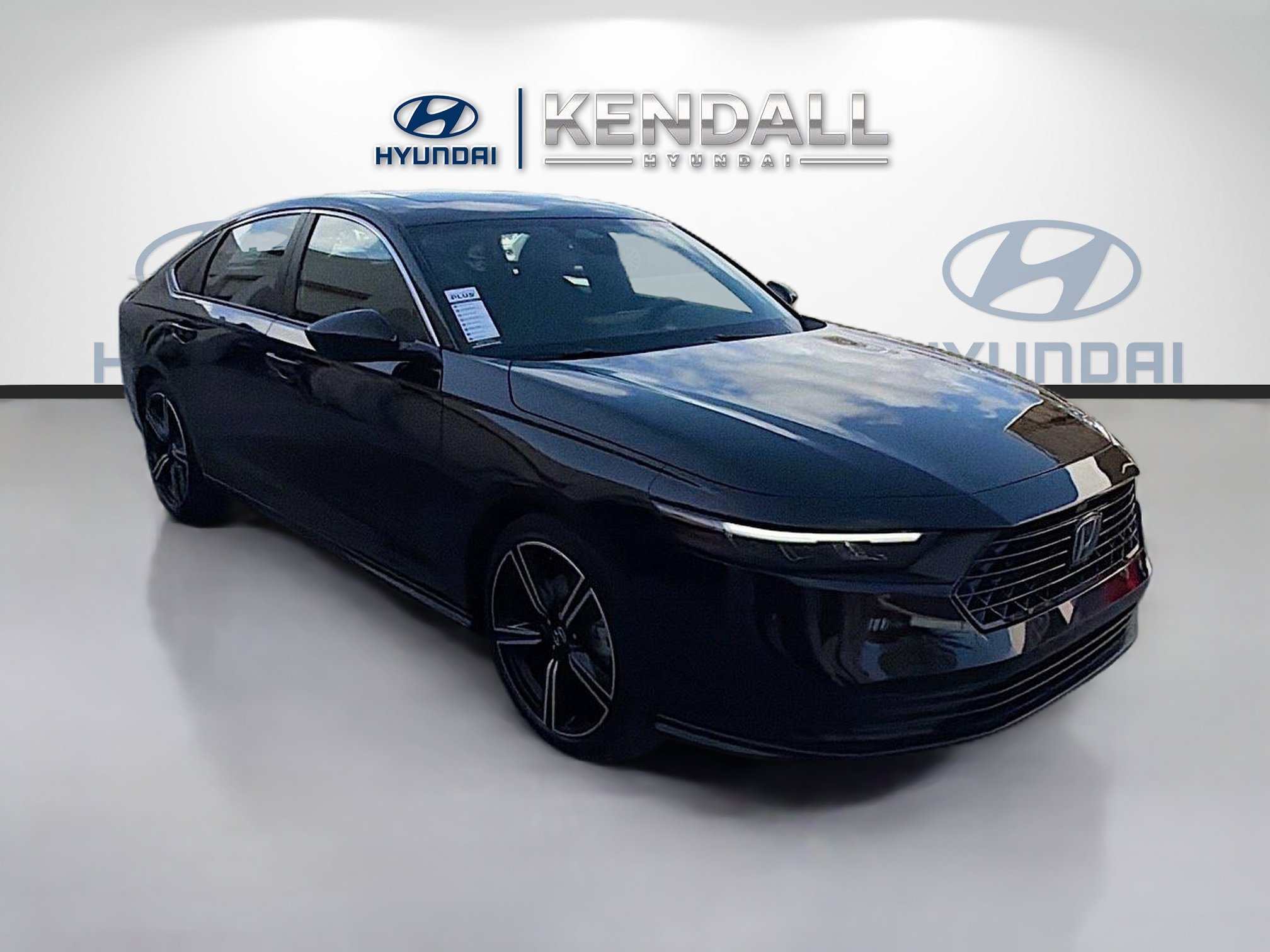 Used 2025 Honda Accord Sport image 1