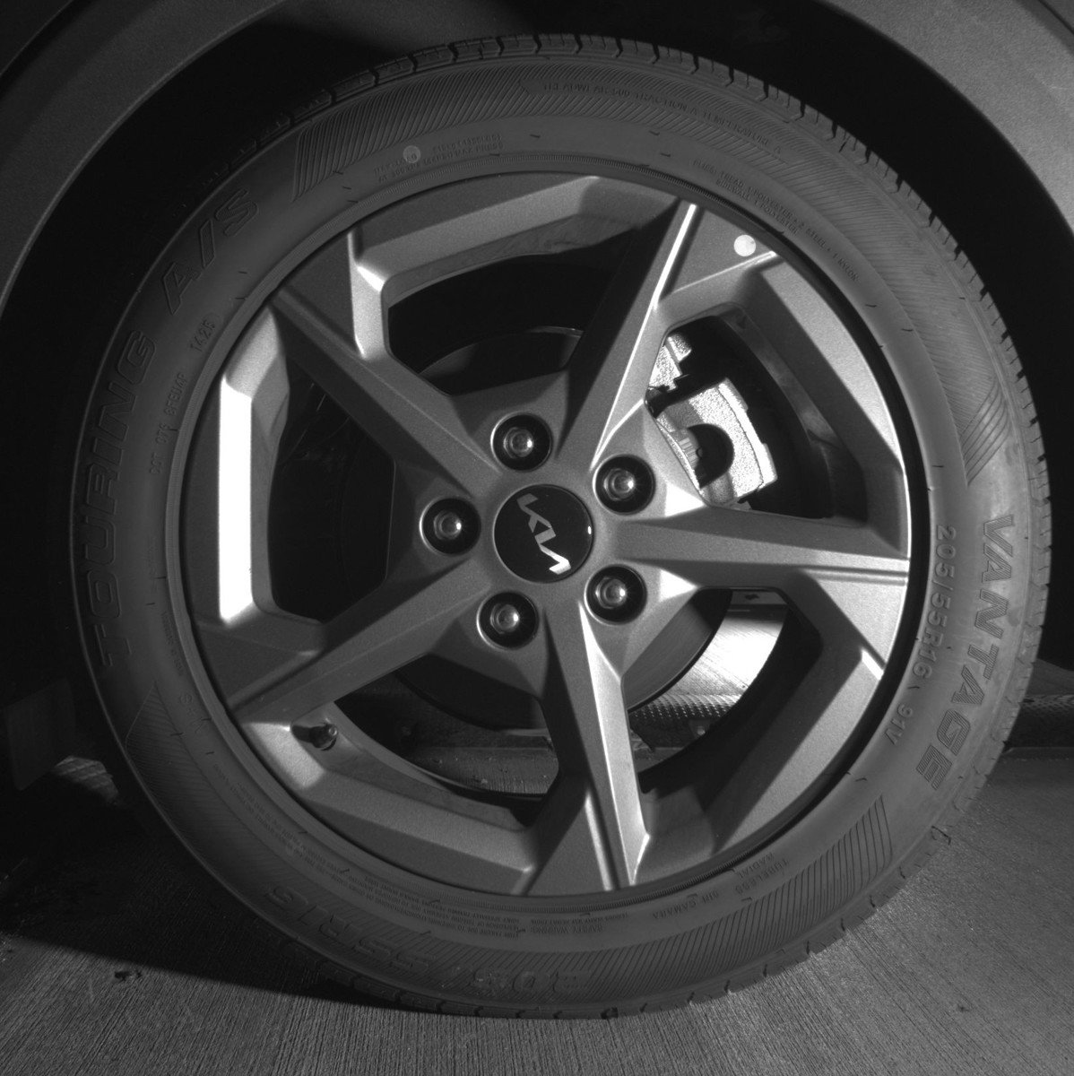 Used 2025 Kia K4 LXS image 14