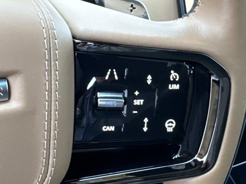 Certified 2025 Land Rover Range Rover Sport Dynamic SE image 28