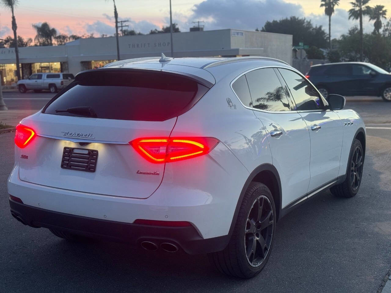 Used 2018 Maserati Levante S image 7