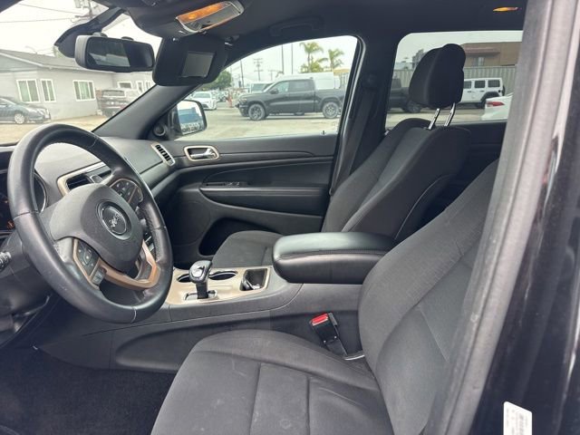 Used 2015 Jeep Grand Cherokee Laredo w/ Quick Order Package 23E RWD image 9