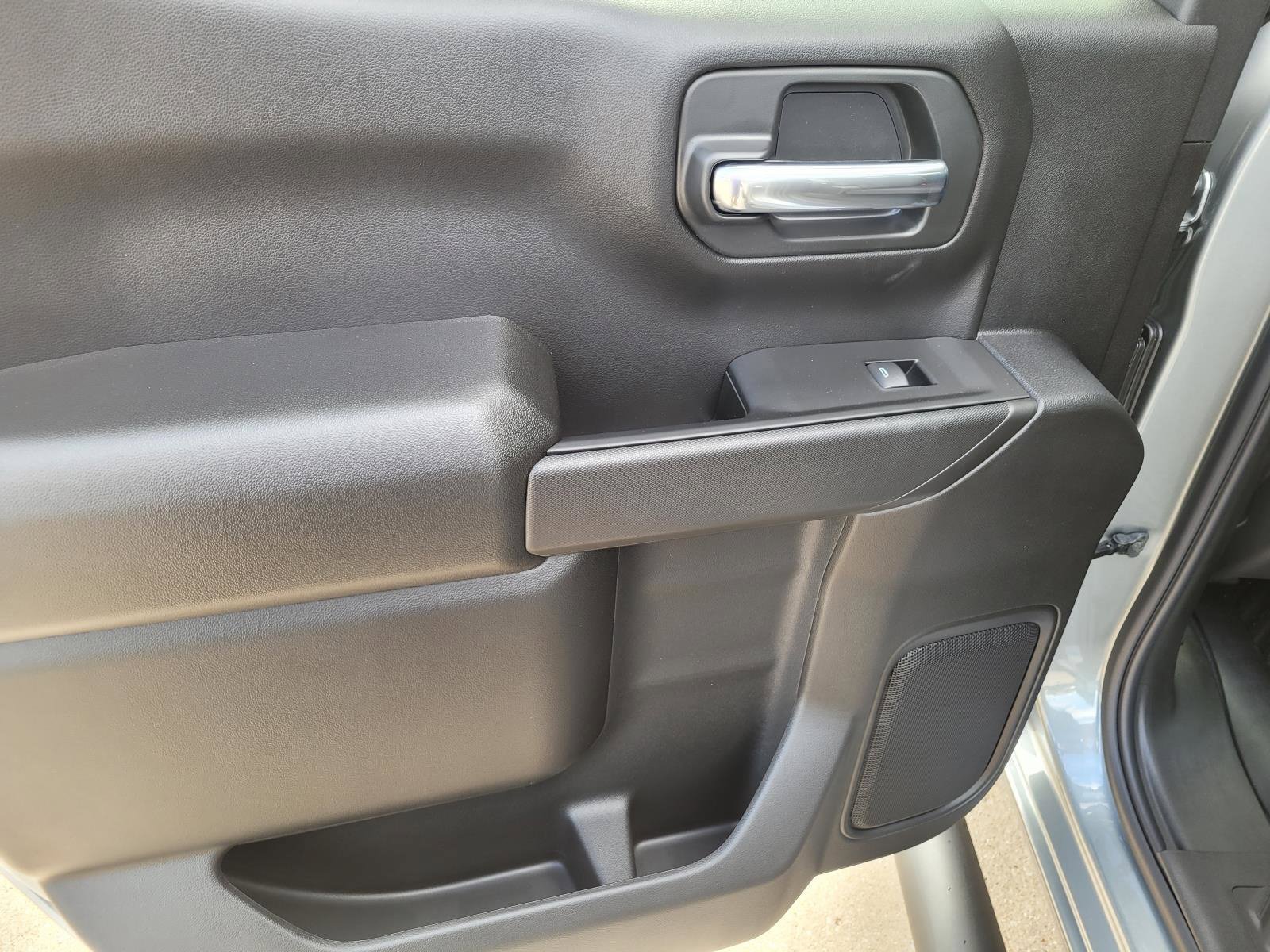 New 2026 Chevrolet Silverado 1500 Custom w/ Turbomax Blackout Package RWD image 7