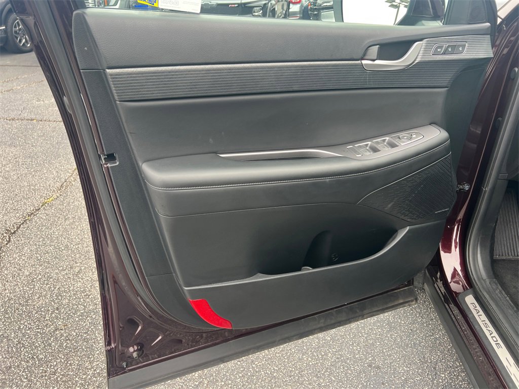 Certified 2024 Hyundai Palisade Limited image 10