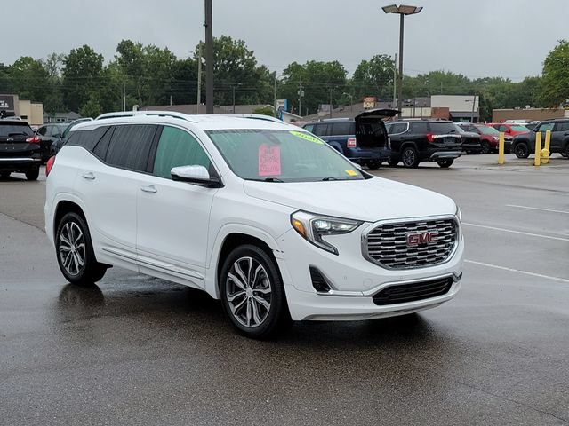 Used 2020 GMC Terrain Denali w/ LPO, Floor Liner Package FWD image 5