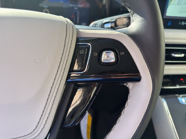 New 2027 Lincoln Aviator AWD image 30