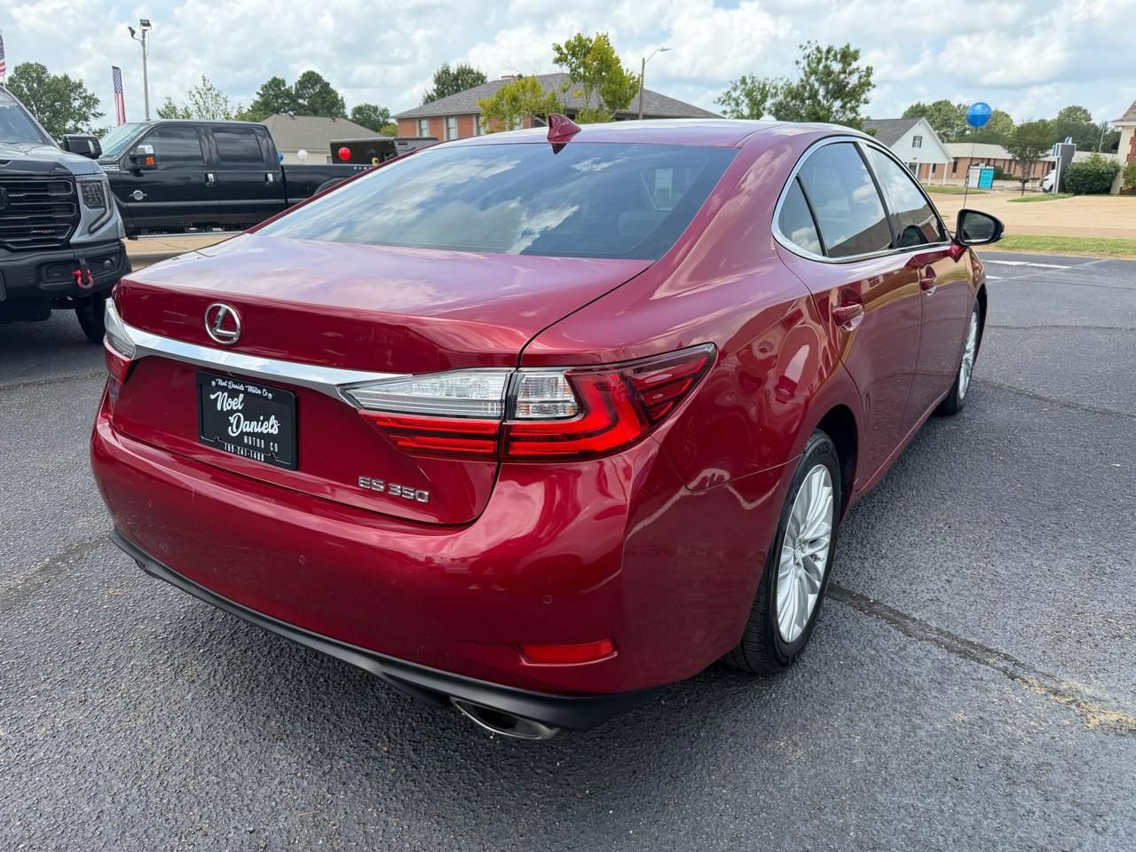 Used 2017 Lexus ES 350 w/ Premium Package FWD image 4