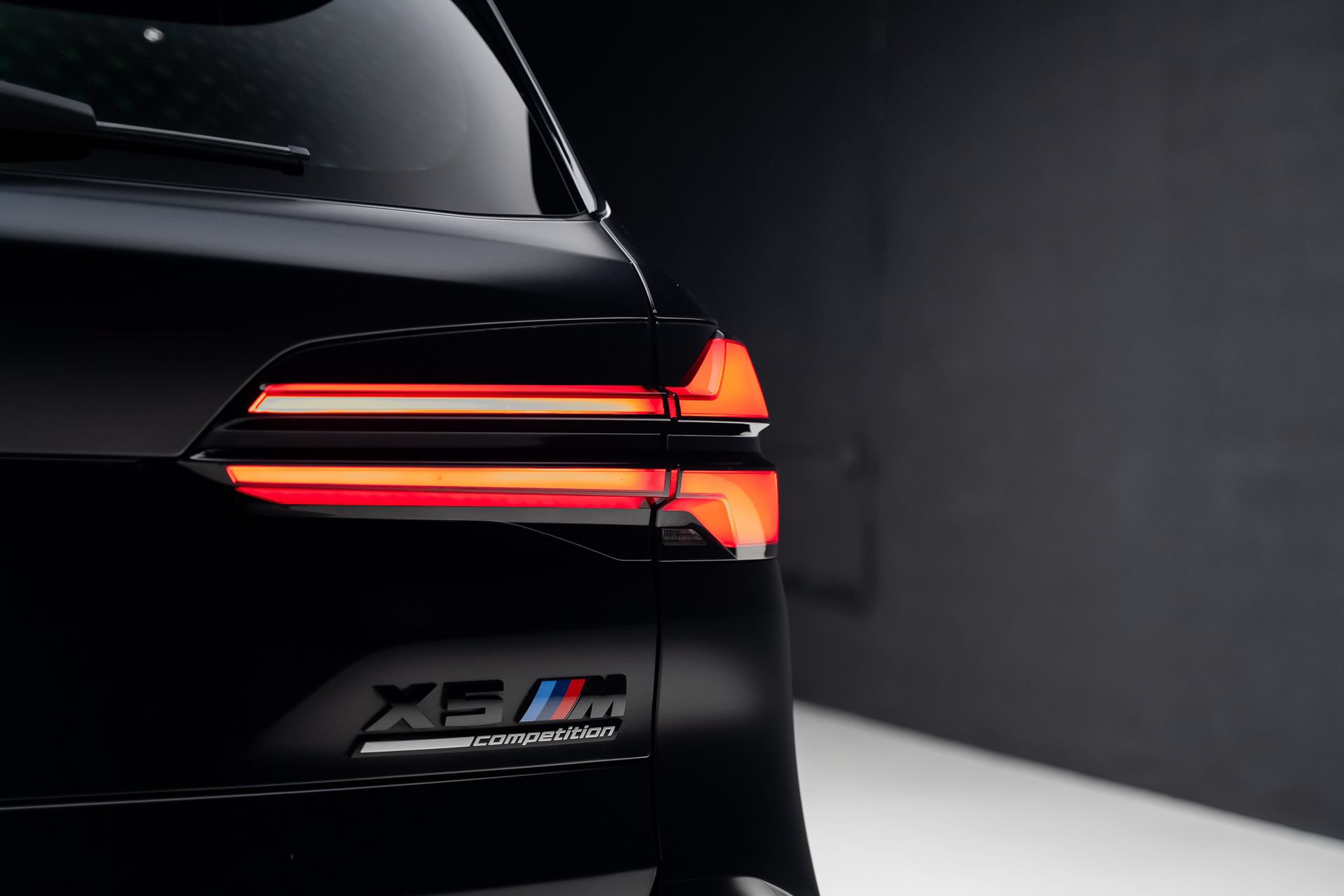 Used 2024 BMW X5 M Competition w/ Executive Package AWD/4WD image 30