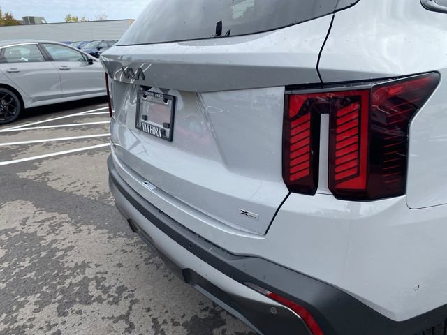 Certified 2025 Kia Sorento SX image 39